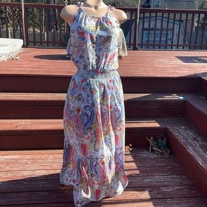 Grifflin Paris Maxi Floral Dress With Tags in Size Small